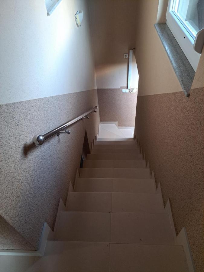 Apartman Avram Kotor Varos Εξωτερικό φωτογραφία