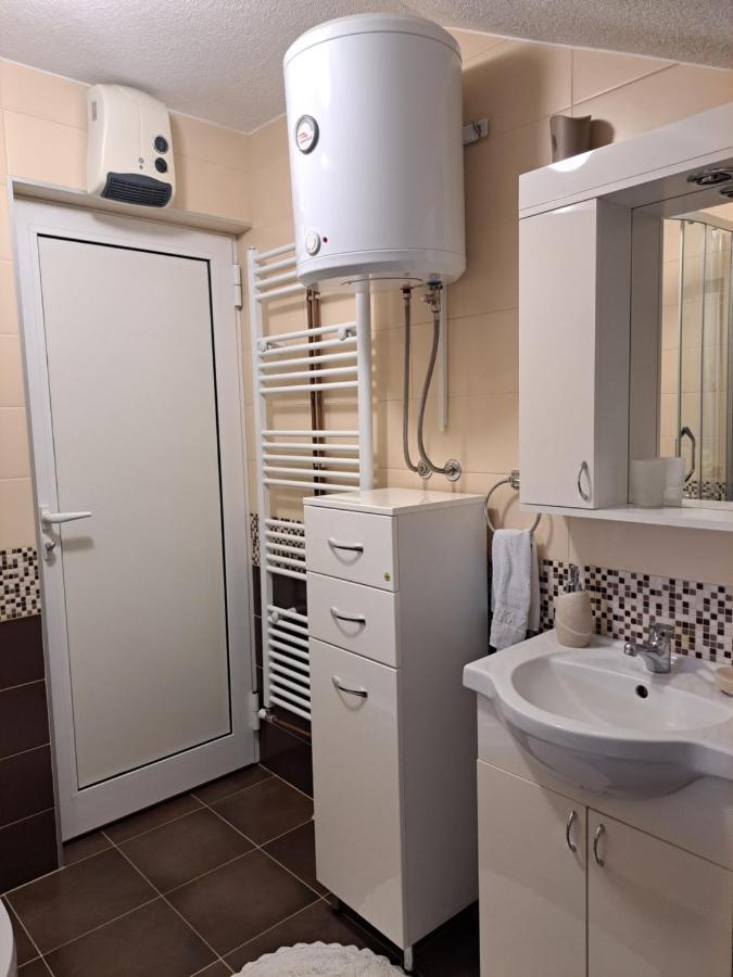 Apartman Avram Kotor Varos Εξωτερικό φωτογραφία