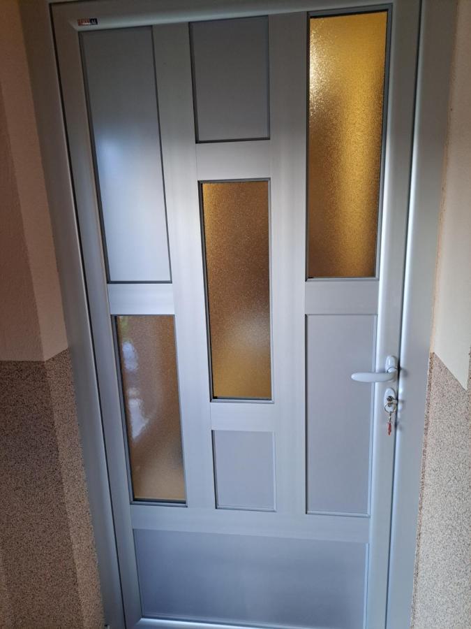 Apartman Avram Kotor Varos Εξωτερικό φωτογραφία